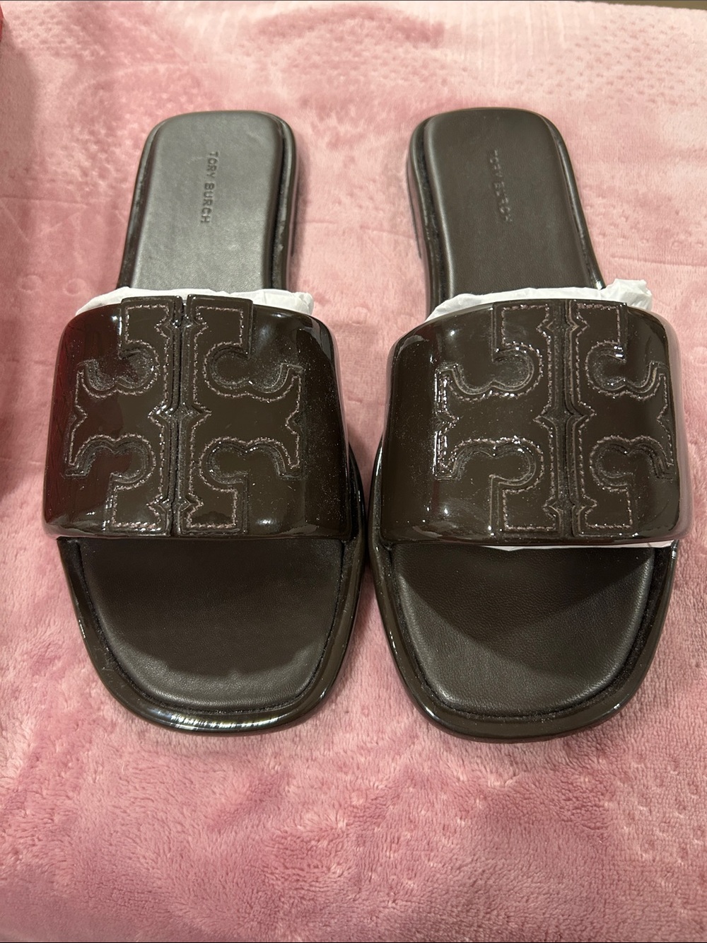 Tory Burch Coco Patent Logo Slide Sandals with Box - Picture 4 of 6